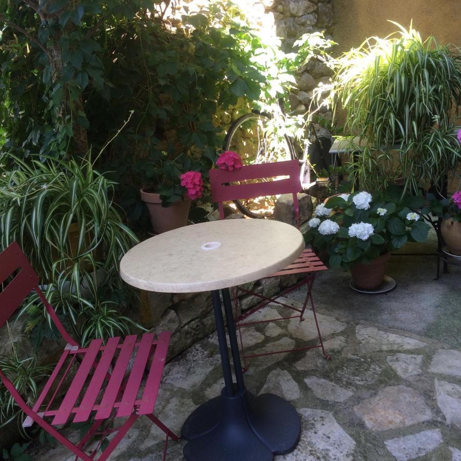 Chambres Du Clocher Vallon-Pont-dʼArc Esterno foto